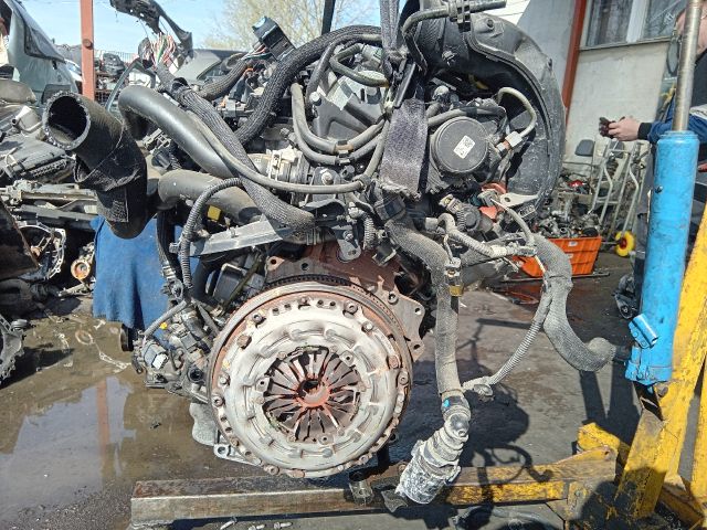 bontott PEUGEOT 3008 Komplett Motor (Segédberendezésekkel)