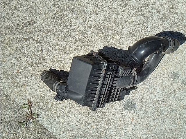 bontott PEUGEOT 3008 Légszűrő Ház