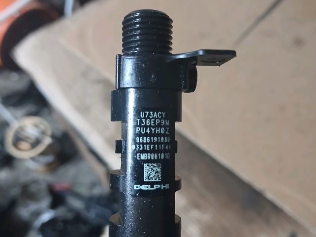 bontott PEUGEOT 3008 Porlasztó (1 db)