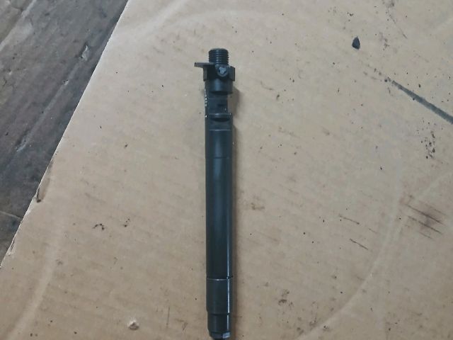 bontott PEUGEOT 3008 Porlasztó (1 db)