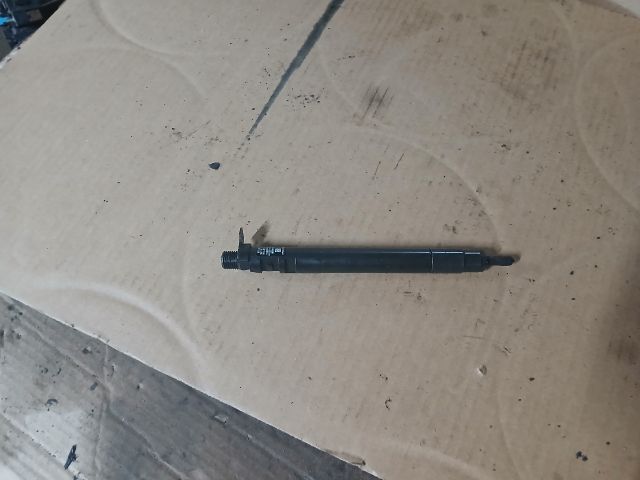 bontott PEUGEOT 3008 Porlasztó (1 db)