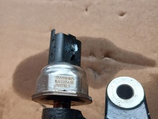 bontott PEUGEOT 3008 Porlasztó Sor / Híd