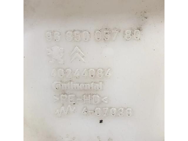 bontott PEUGEOT 3008 Ablakmosó Tartály