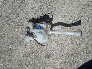 bontott PEUGEOT 3008 Ablakmosó Tartály