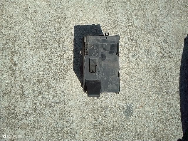 bontott PEUGEOT 3008 Akkumulátor Tartó