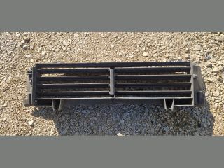 bontott PEUGEOT 3008 Alsó Hűtő Légterelő