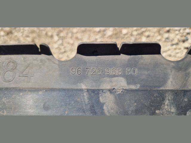 bontott PEUGEOT 3008 Alsó Hűtő Légterelő