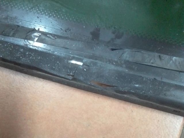 bontott PEUGEOT 3008 Bal C Oszlop Oldalablak Üveg