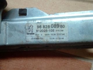 bontott PEUGEOT 3008 Bal első Ablakemelő Szerkezet (Elektromos)