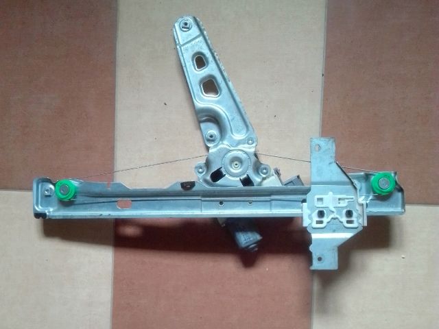 bontott PEUGEOT 3008 Bal első Ablakemelő Szerkezet (Elektromos)