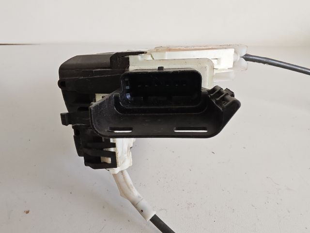 bontott PEUGEOT 3008 Bal első Ajtózár