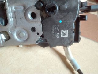 bontott PEUGEOT 3008 Bal első Ajtózár