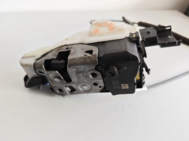 bontott PEUGEOT 3008 Bal első Ajtózár