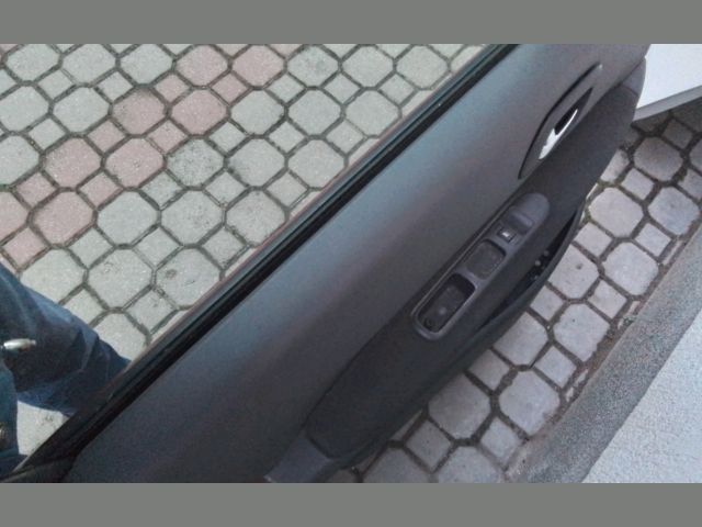 bontott PEUGEOT 3008 Bal első Fixüveg (Ajtóban)