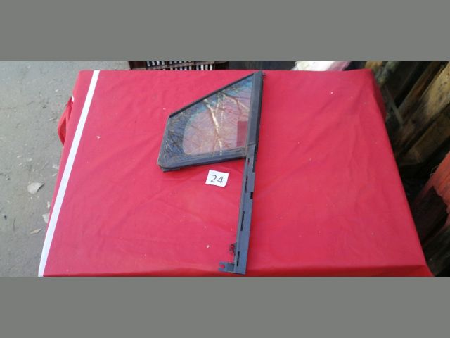 bontott PEUGEOT 3008 Bal első Fixüveg (Ajtóban)