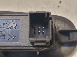 bontott PEUGEOT 3008 Bal hátsó Ablakemelő Kapcsoló