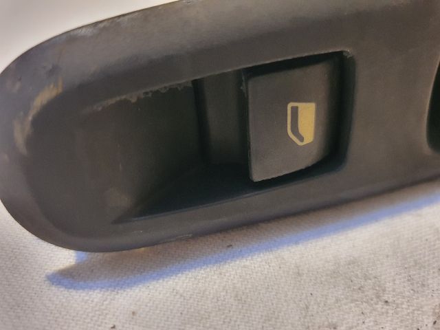 bontott PEUGEOT 3008 Bal hátsó Ablakemelő Kapcsoló