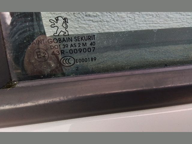 bontott PEUGEOT 3008 Bal hátsó Ablakemelő Kapcsoló