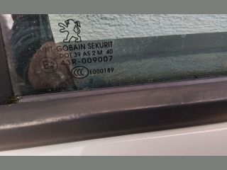 bontott PEUGEOT 3008 Bal hátsó Ablakemelő Kapcsoló