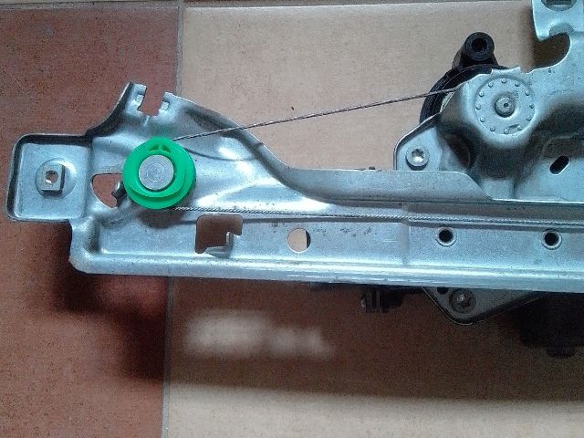 bontott PEUGEOT 3008 Bal hátsó Ablakemelő Szerkezet (Elektromos)