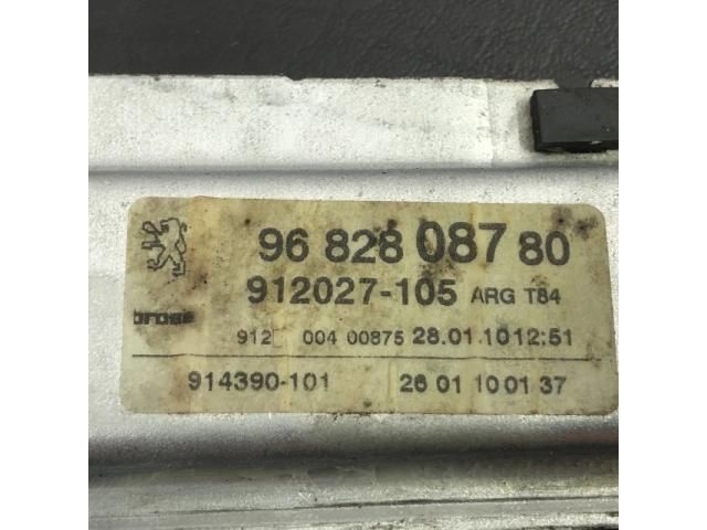 bontott PEUGEOT 3008 Bal hátsó Ablakemelő Szerkezet (Elektromos)