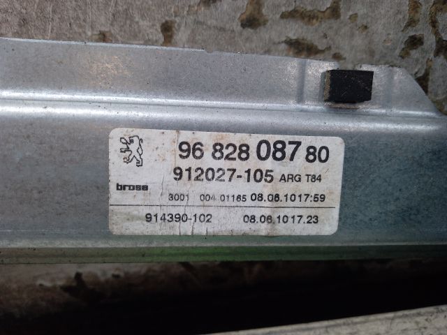 bontott PEUGEOT 3008 Bal hátsó Ablakemelő Szerkezet (Elektromos)