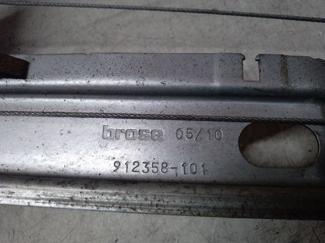 bontott PEUGEOT 3008 Bal hátsó Ablakemelő Szerkezet (Elektromos)