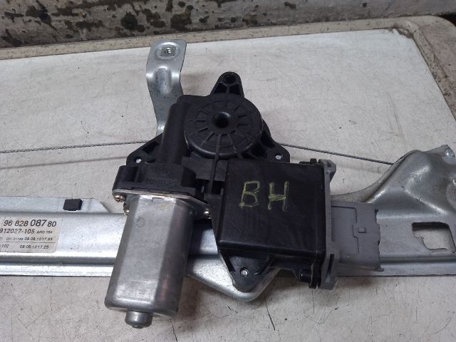 bontott PEUGEOT 3008 Bal hátsó Ablakemelő Szerkezet (Elektromos)