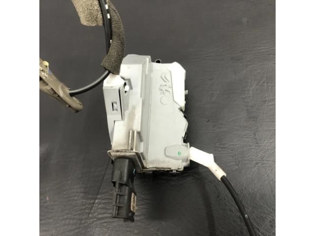 bontott PEUGEOT 3008 Bal hátsó Ajtózár