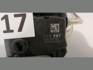 bontott PEUGEOT 3008 Bal hátsó Ajtózár