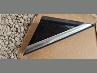 bontott PEUGEOT 3008 Bal Sárvédő Csavar Burkolat