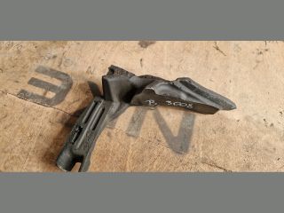 bontott PEUGEOT 3008 Bal Szélvédő Alatti Vízelvezető Műanyag