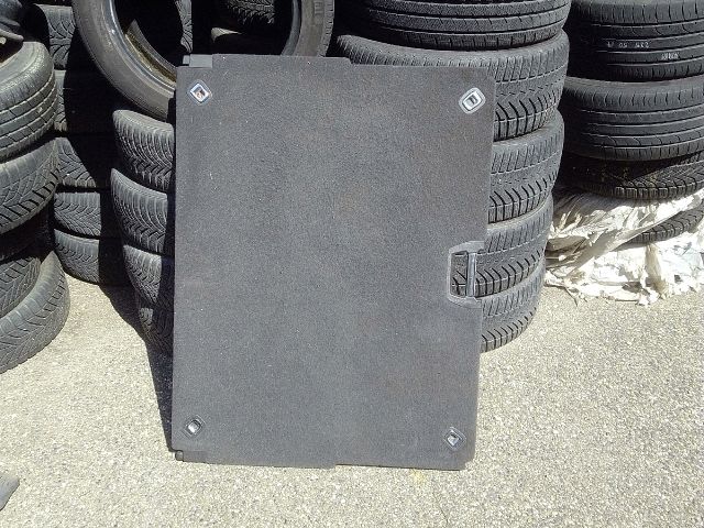 bontott PEUGEOT 3008 Csomagtérajtó Kárpit