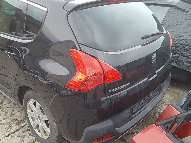 bontott PEUGEOT 3008 Csomagtérajtó (Részeivel)