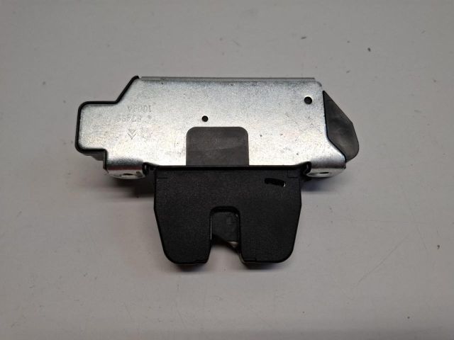 bontott PEUGEOT 3008 Csomagtérajtó Zárszerkezet