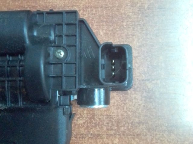 bontott PEUGEOT 3008 Csomagtérajtó Zárszerkezet