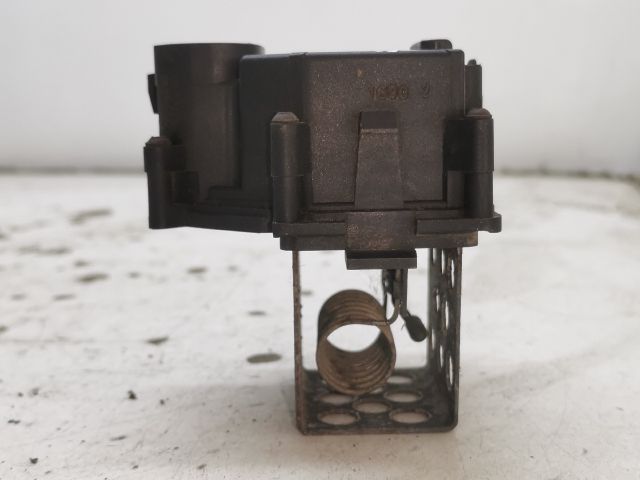 bontott PEUGEOT 3008 Előtét Ellenállás Hűtőventilátor