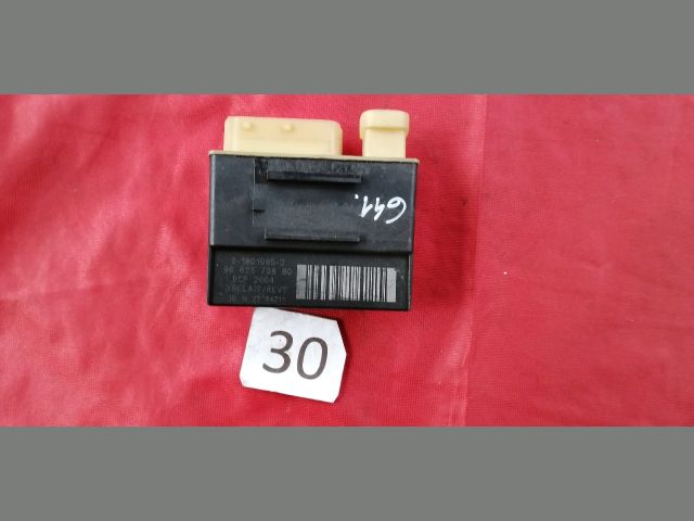 bontott PEUGEOT 3008 Előtét Ellenállás Hűtőventilátor