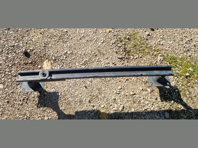 bontott PEUGEOT 3008 Első Lökhárító Merevítő (Fém)