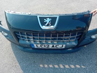 bontott PEUGEOT 3008 Első Lökhárító (Részeivel)