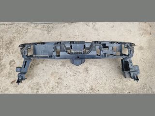 bontott PEUGEOT 3008 Első Lökhárító Tartó Felső