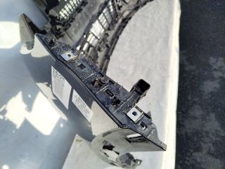 bontott PEUGEOT 3008 Első Lökhárító (Üresen)