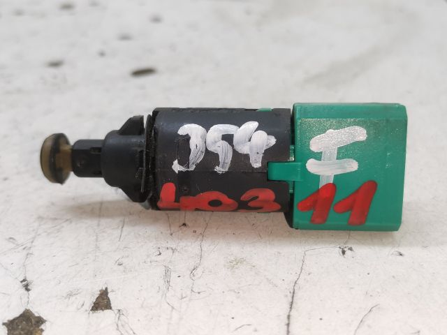 bontott PEUGEOT 3008 Fék Pedál Kapcsoló