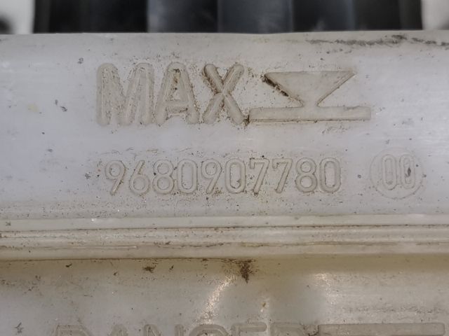 bontott PEUGEOT 3008 Fékfolyadék Tartály