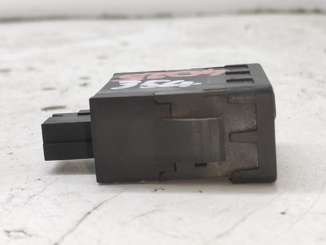 bontott PEUGEOT 3008 Fényszórómagasság Állító Kapcsoló