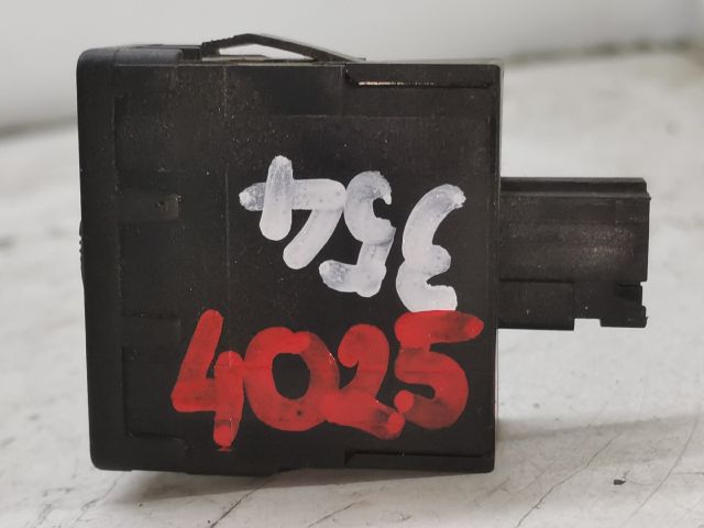 bontott PEUGEOT 3008 Fényszórómagasság Állító Kapcsoló