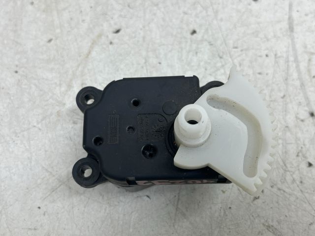 bontott PEUGEOT 3008 Fűtés Állító Motor