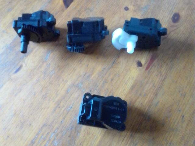 bontott PEUGEOT 3008 Fűtés Állító Motor