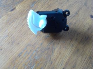 bontott PEUGEOT 3008 Fűtés Állító Motor