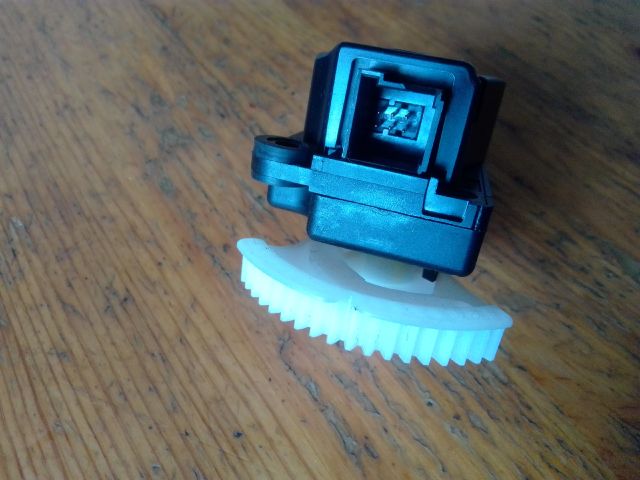 bontott PEUGEOT 3008 Fűtés Állító Motor